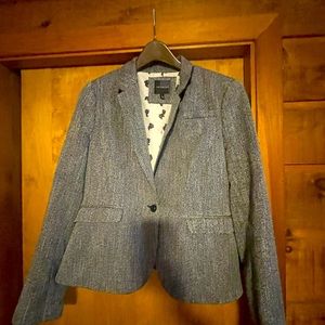 The Limited blazer size large. In great condition.